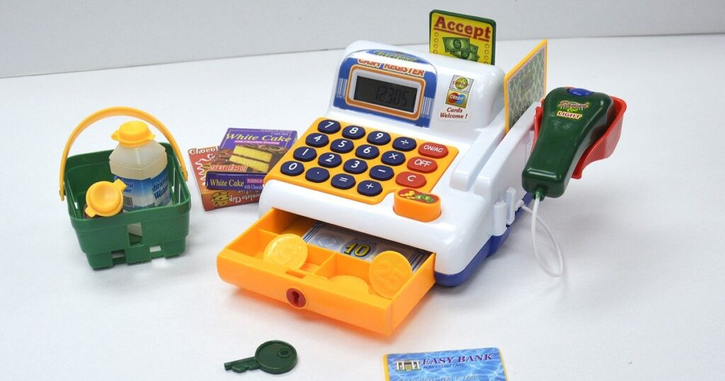 toy cash register, cashier, kids cash register-942365.jpg